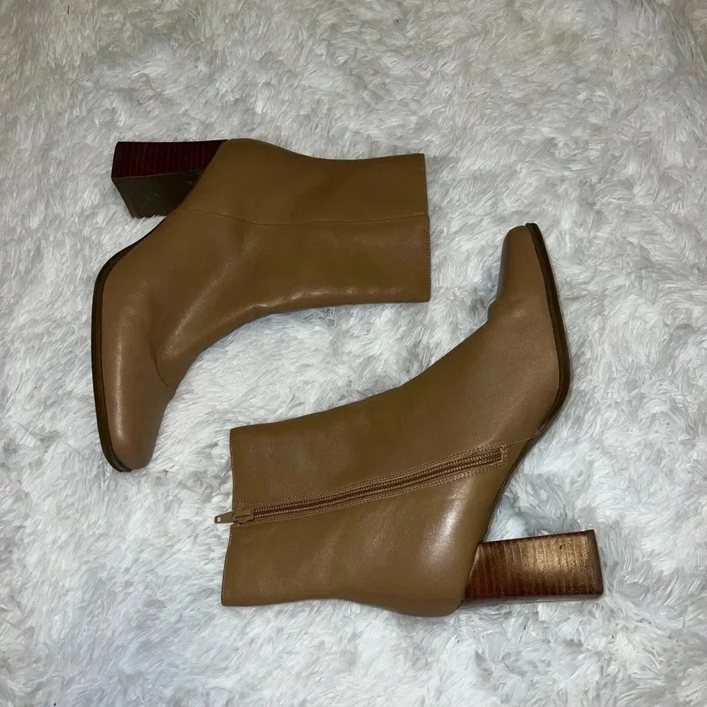 Brown Leather Amanda Smith Booties with Wooden Block Heel size 9 1/2